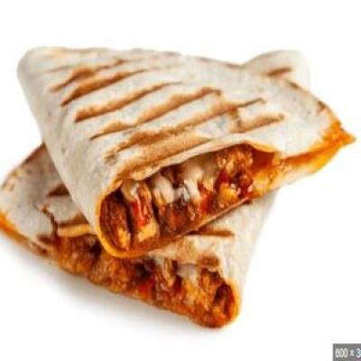 TAVUK ETLİ QUESADİLLA